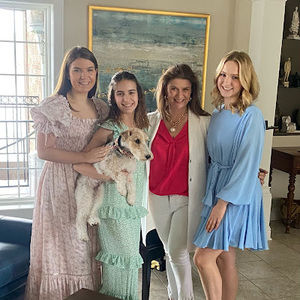 Meet your Posher, Caroline